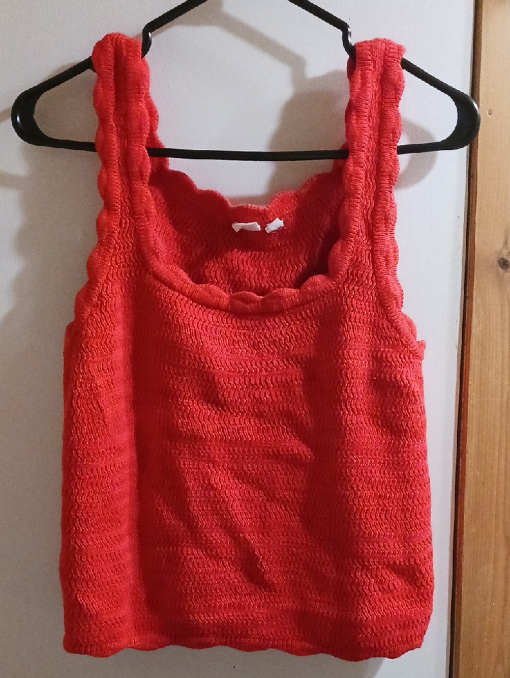 GAP Coral Red Scalloped Knit Tank Top